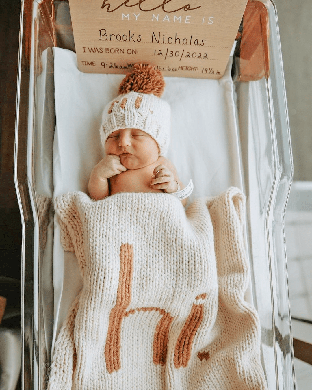 hi. Hand Knit Blanket Pecan - Blanket