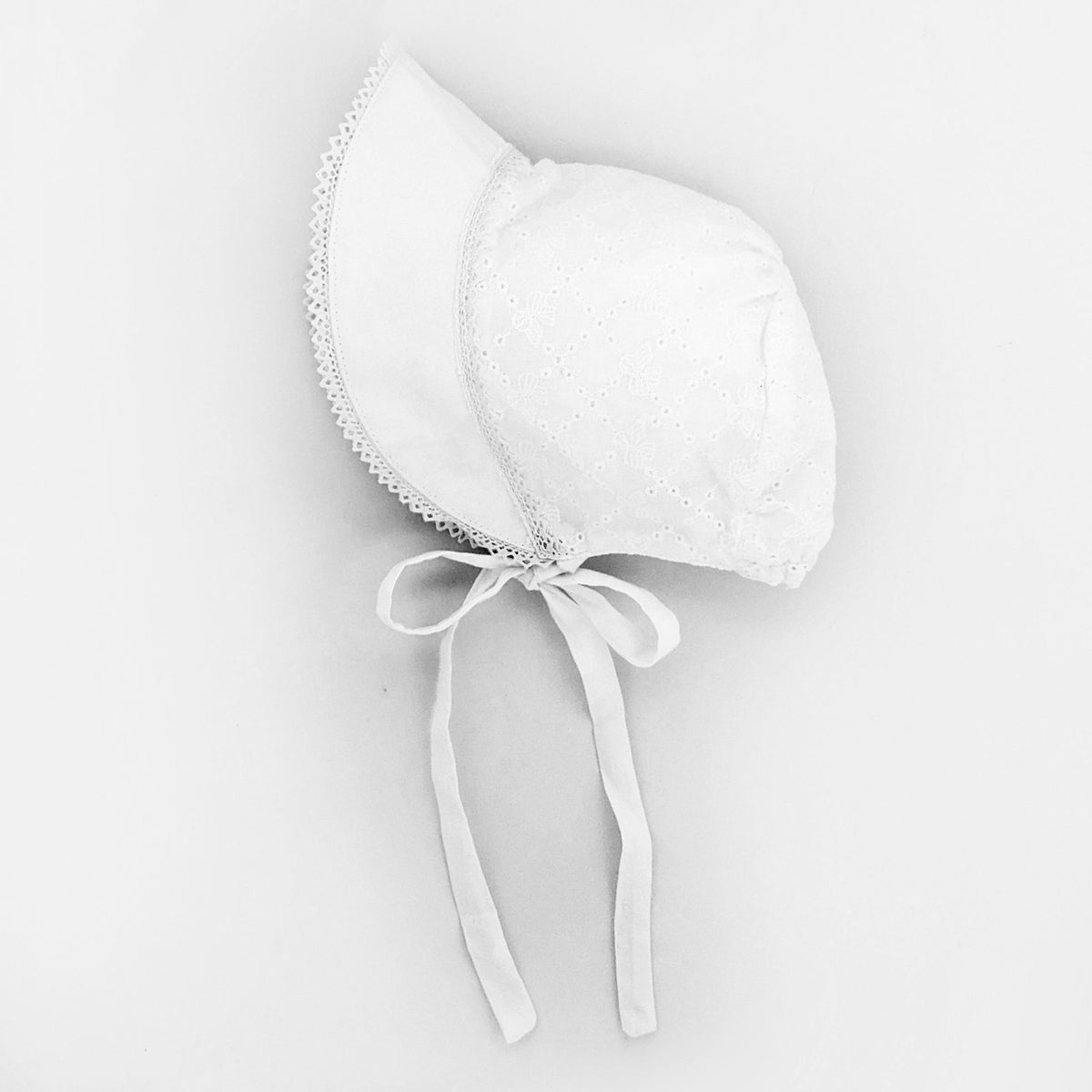 Bow Eyelet Sunbonnet - bonnets