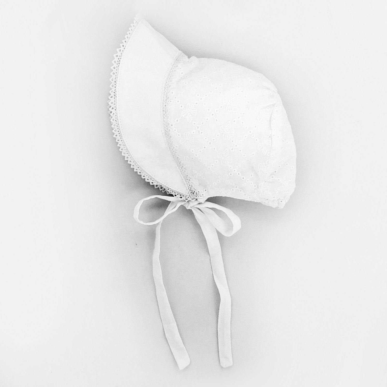 Bow Eyelet Sunbonnet - bonnets