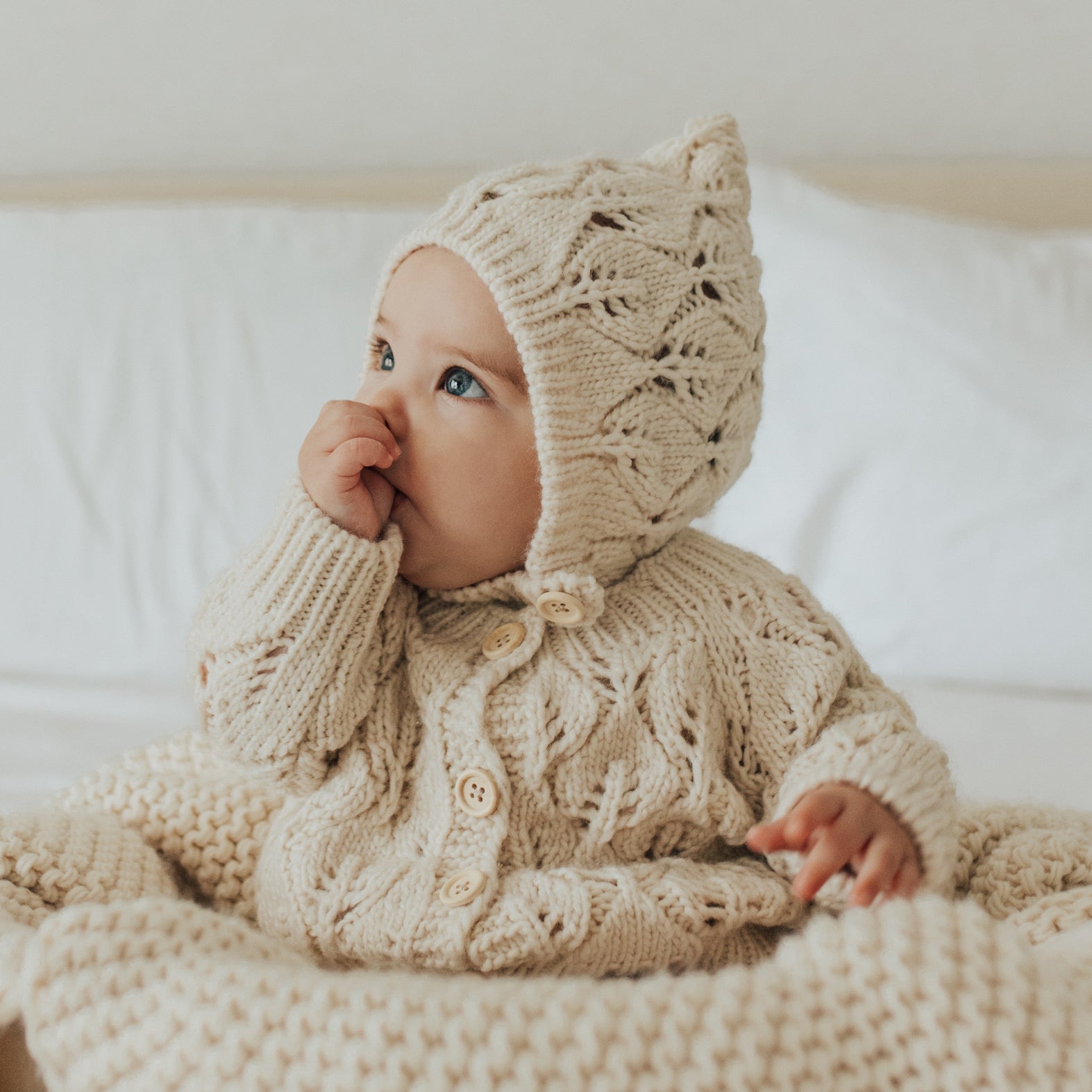 Leaf Lace Bonnet Natural - Beanie Hats